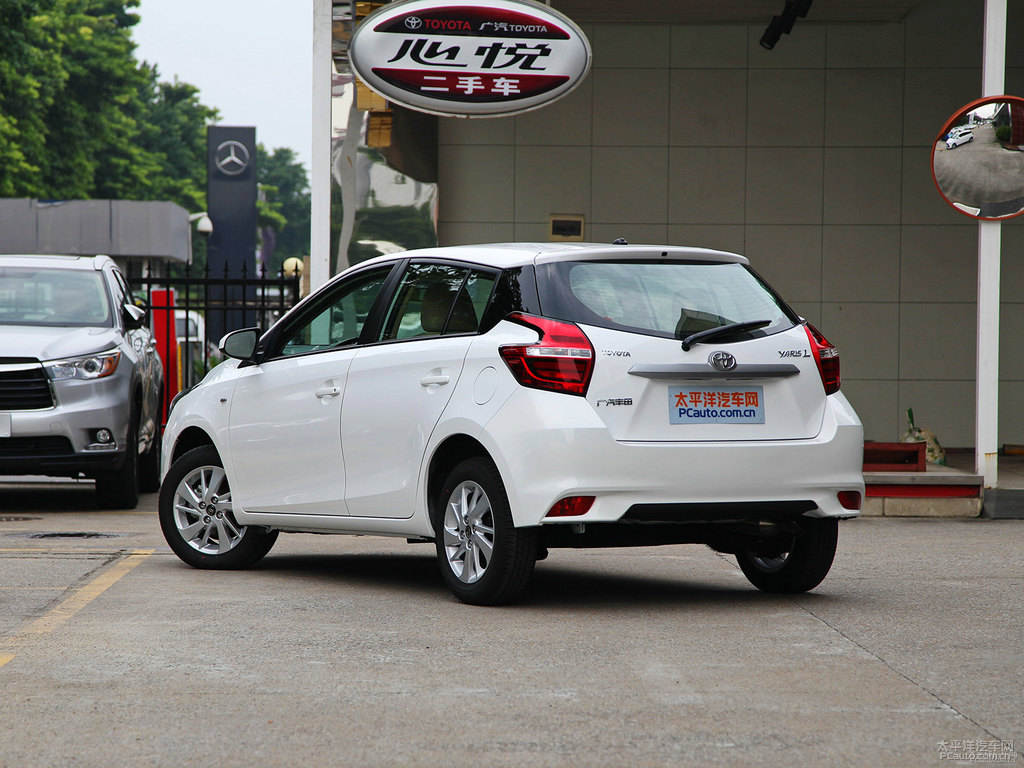天際白YARiS L 致炫整車外觀外觀圖片