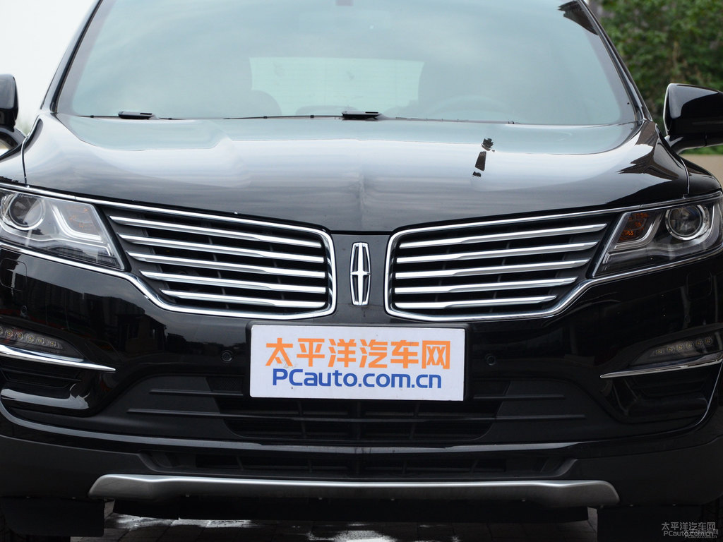 雅紳黑林肯MKC車頭外觀圖片