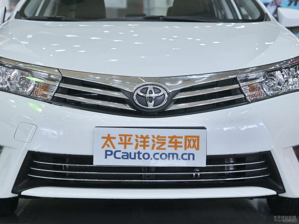 超級(jí)白色卡羅拉車頭外觀圖片