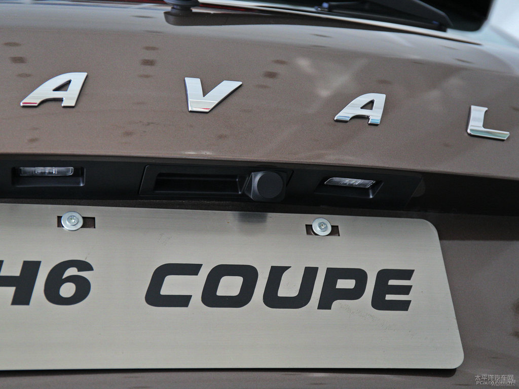 可可棕哈弗H6 Coupe車尾外觀圖片