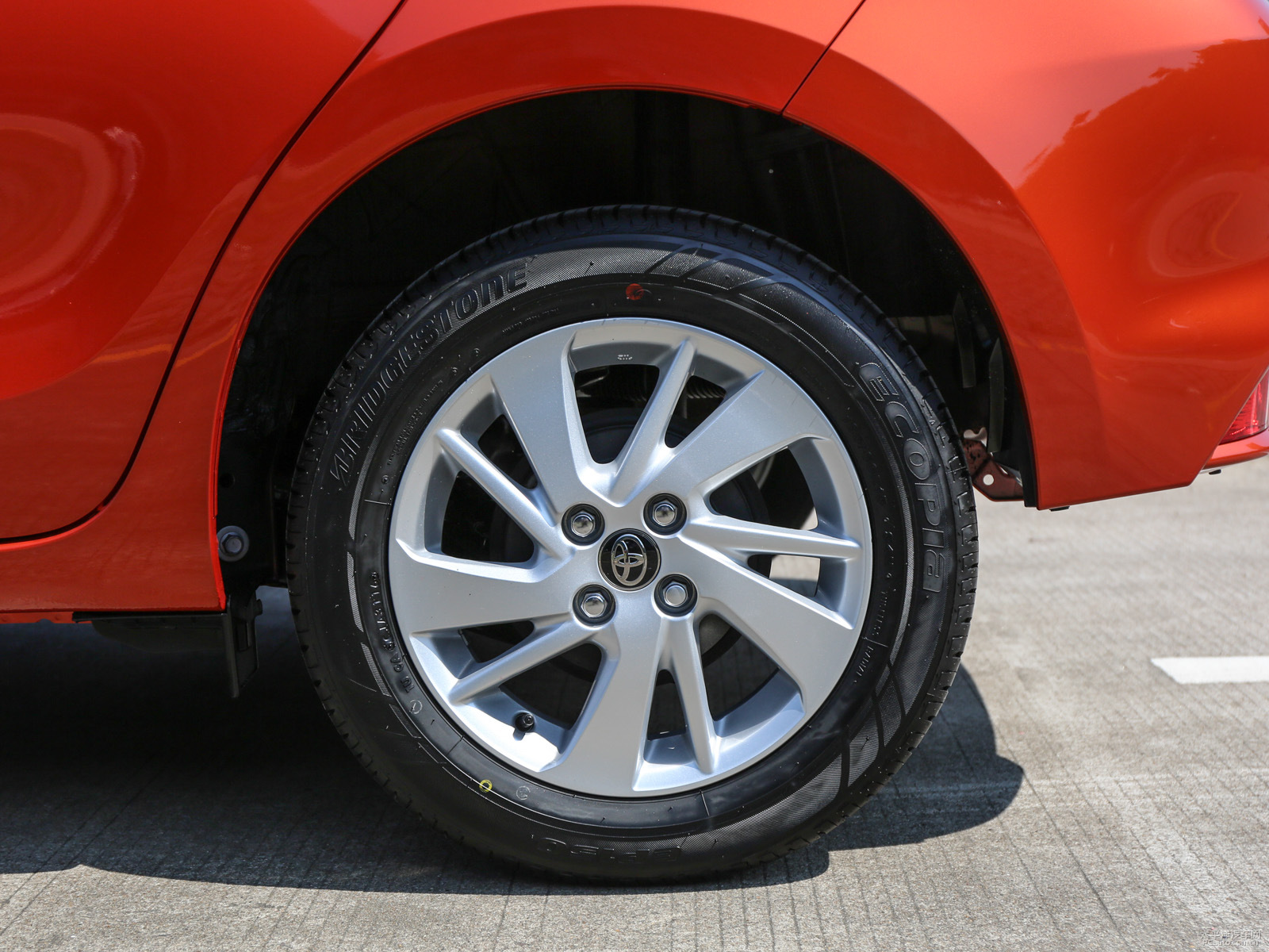 YARiS L 致炫外觀高清大圖