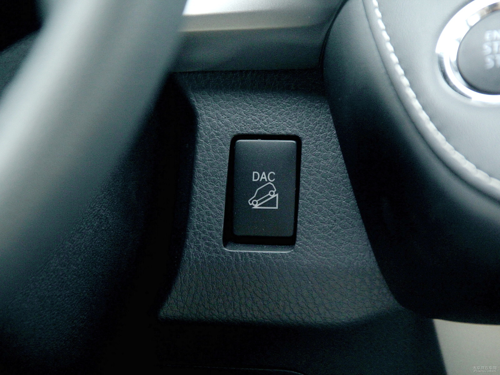 RAV4sп؃(ni)DƬ