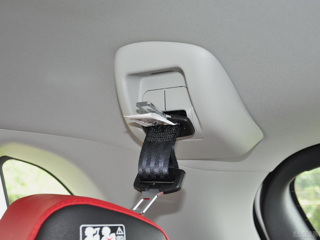 漢密爾頓白哈弗H2車廂內(nèi)飾圖片