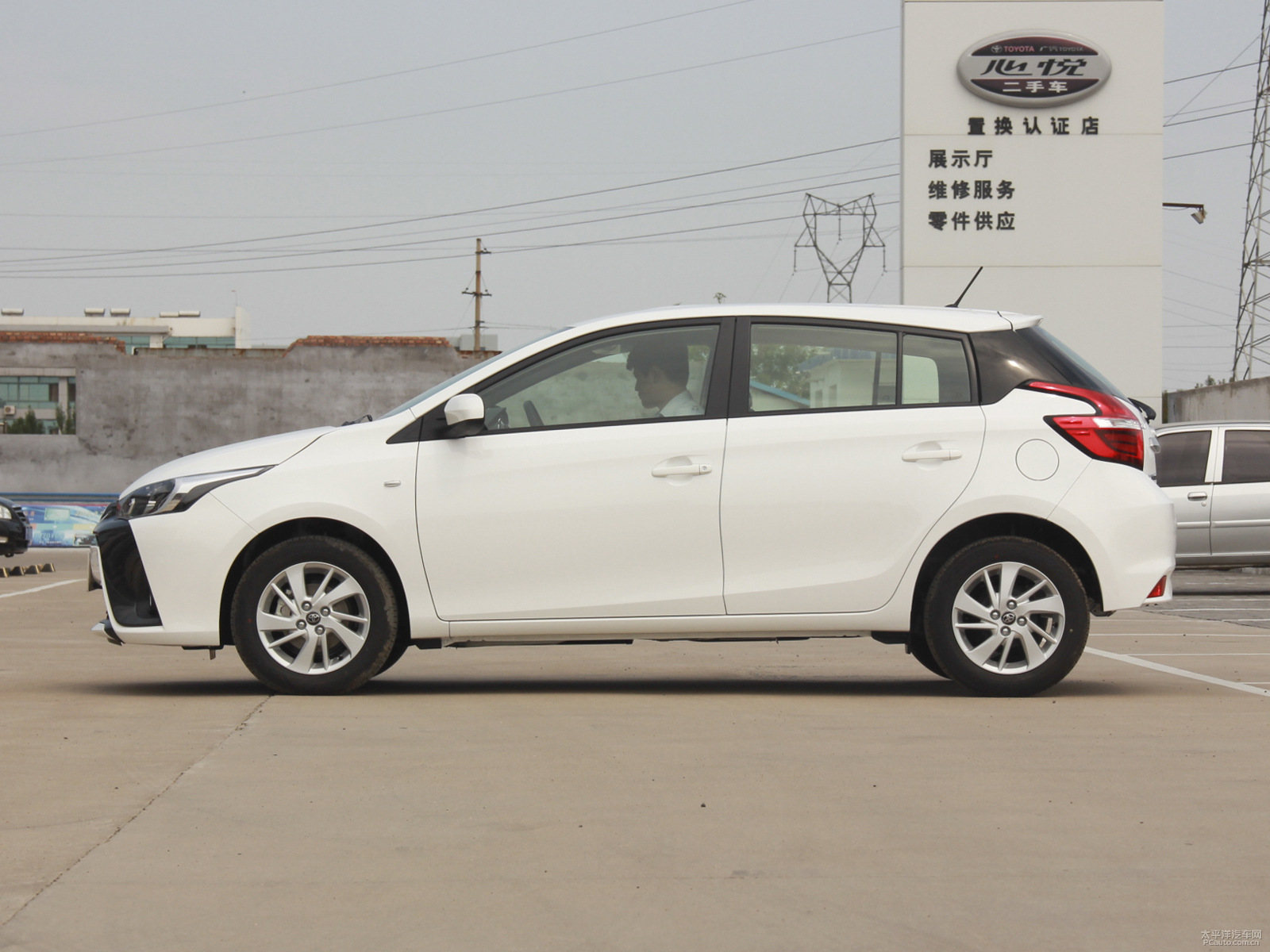 YARiS L 致炫外觀高清大圖