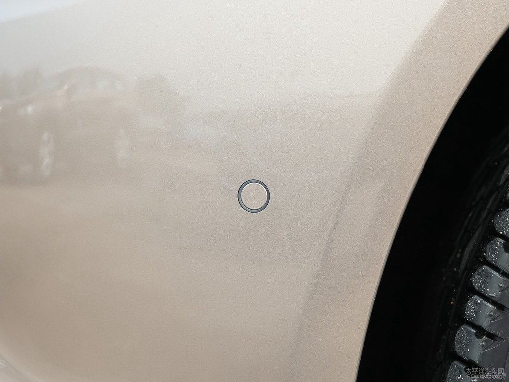 琉璃金君越車頭外觀圖片