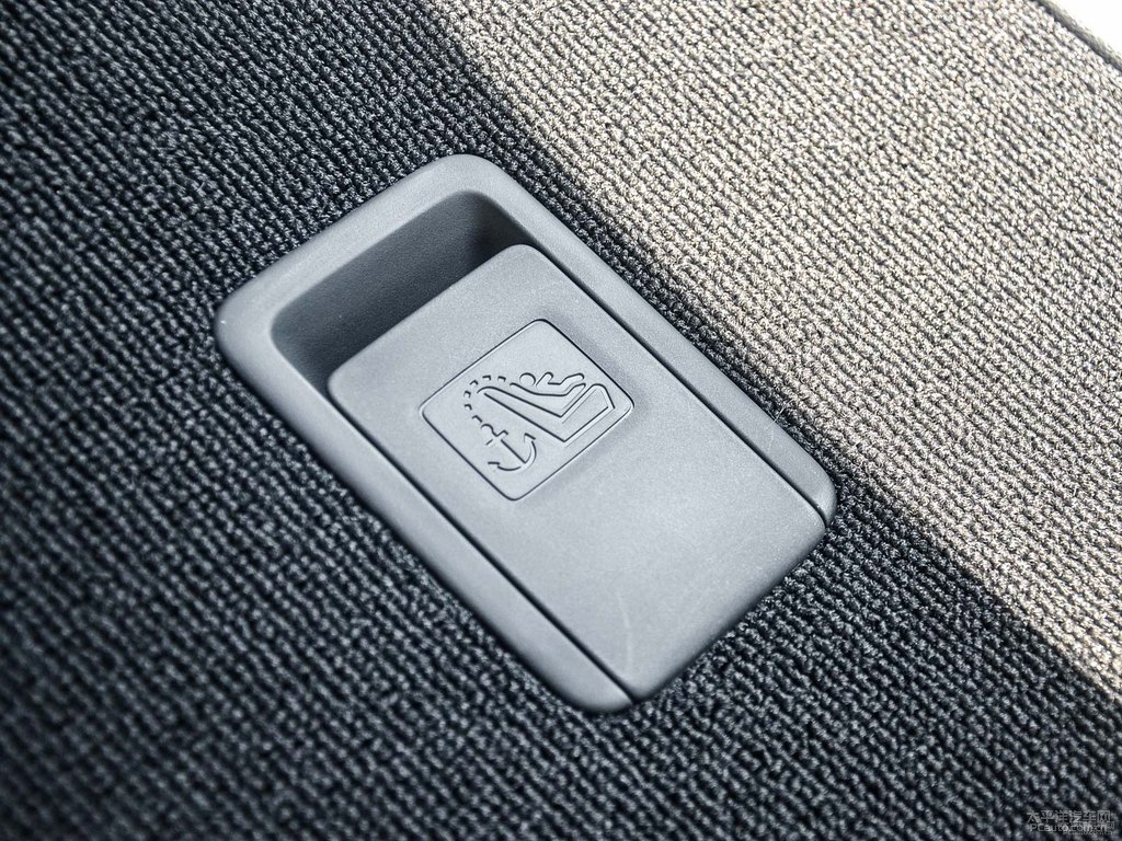 珍珠白冠道座椅內(nèi)飾圖片