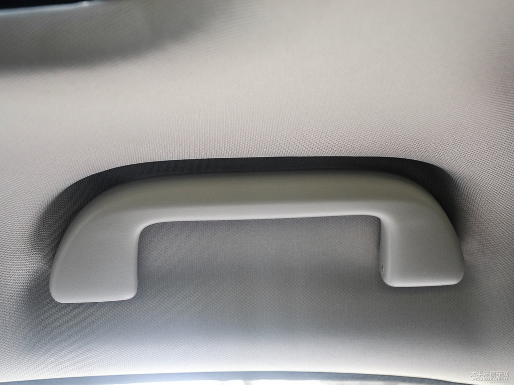 珍珠白冠道車廂內(nèi)飾圖片