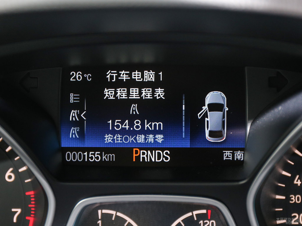 極地銀翼虎中控內(nèi)飾圖片