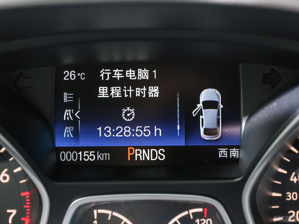 極地銀翼虎中控內(nèi)飾圖片