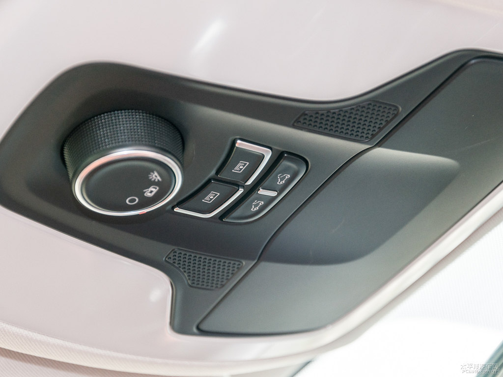 冰峰白瑞虎7車廂內(nèi)飾圖片