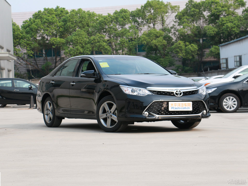 墨晶黑凱美瑞整車外觀外觀圖片