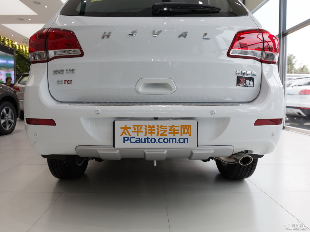 簡約白哈弗H6車尾外觀圖片