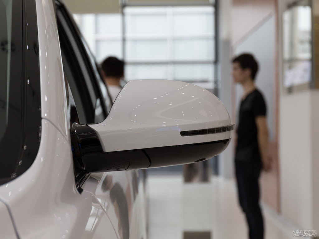 簡約白哈弗H6車身外觀圖片
