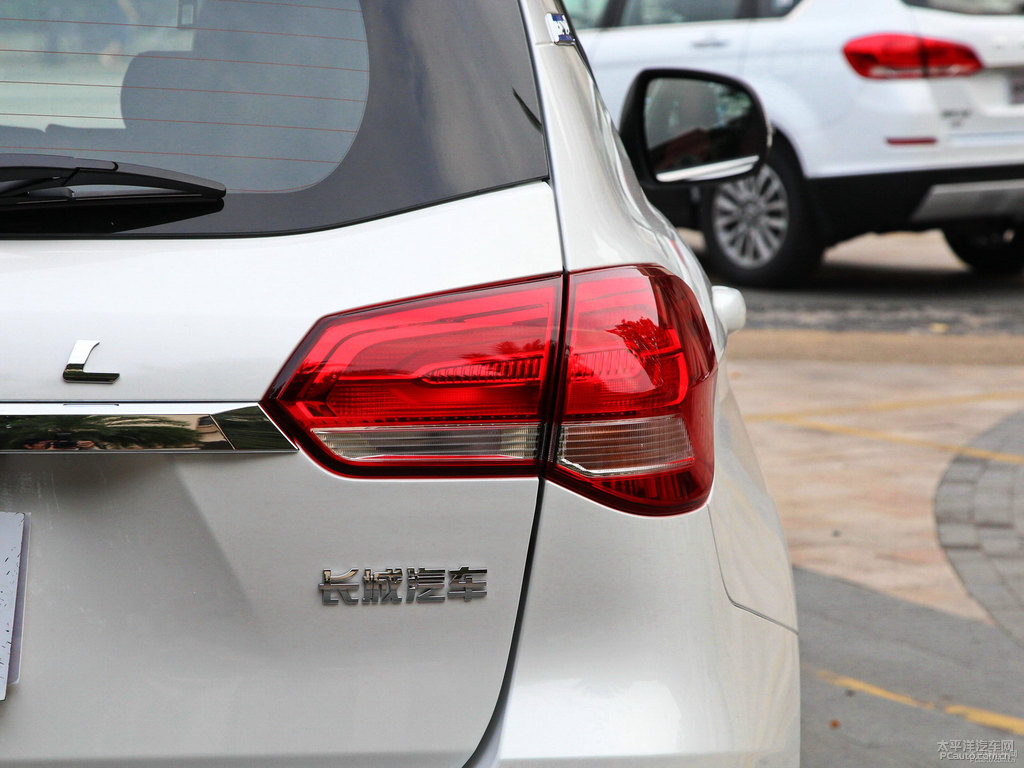 漢密爾頓白哈弗H2車尾外觀圖片