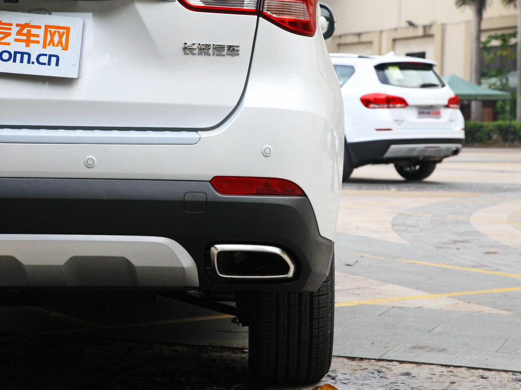 漢密爾頓白哈弗H2車尾外觀圖片