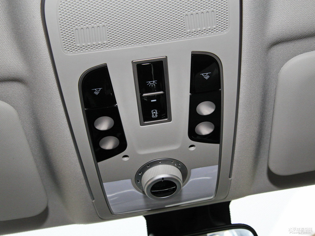 漢密爾頓白哈弗H2車廂內(nèi)飾圖片