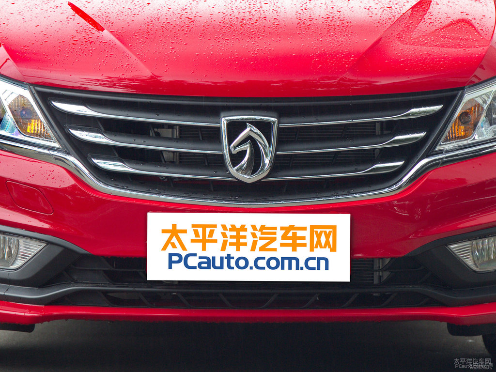 朝霞紅寶駿310車頭外觀圖片