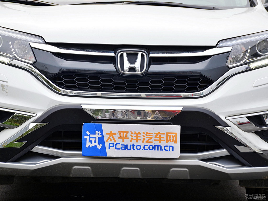 珍珠白本田CR-V車頭外觀圖片