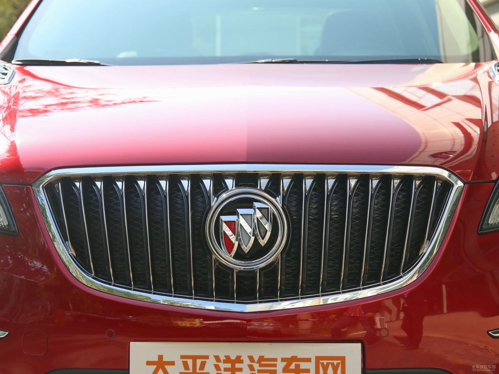 昂科威外觀高清大圖