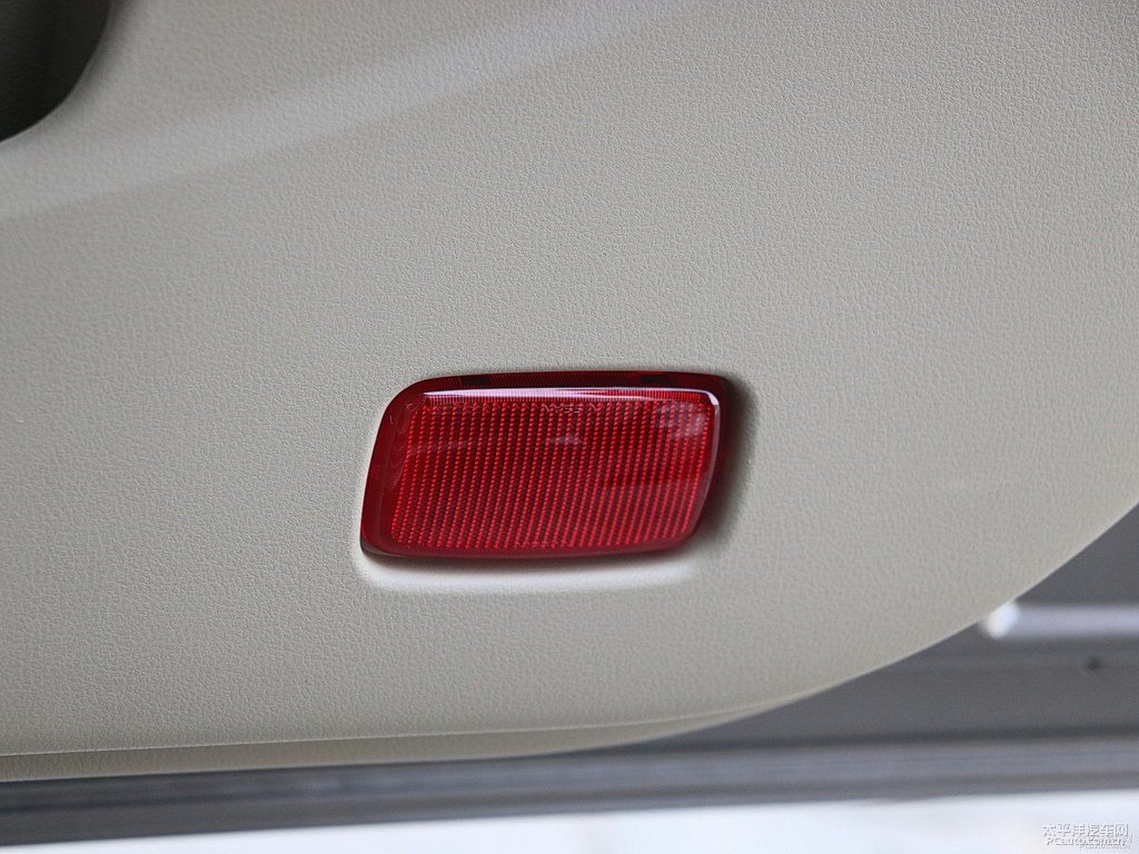 月光銀軒逸車(chē)廂內(nèi)飾圖片