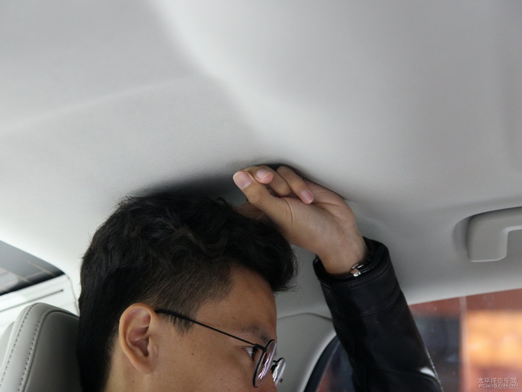 貽貝藍(lán)沃爾沃S90駕乘空間空間圖片