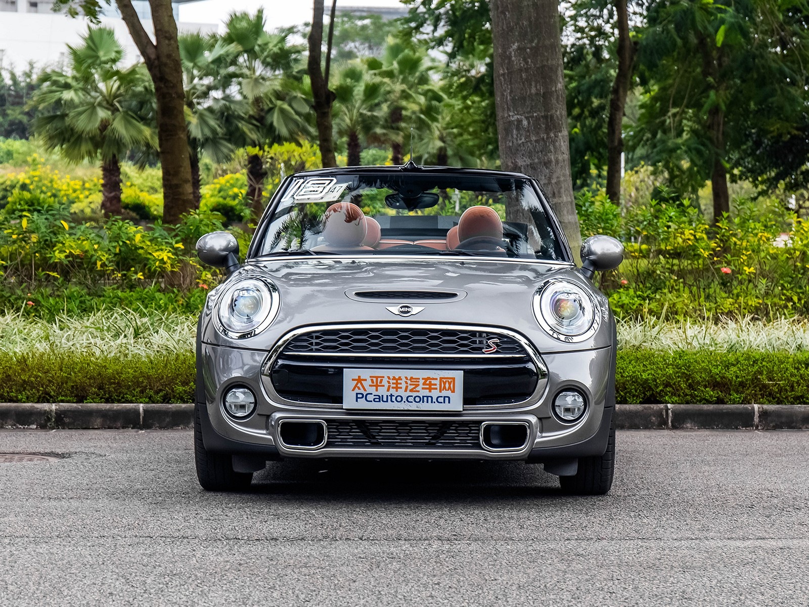 MINI CABRIO外觀高清大圖
