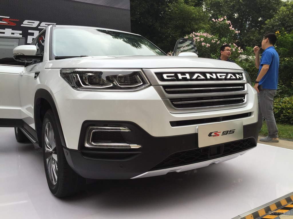 長(zhǎng)安CS95圖片