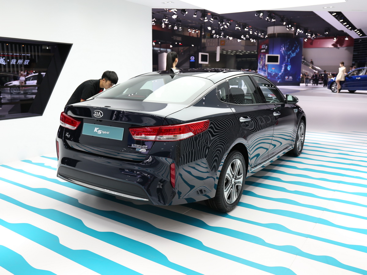 起亞K5(進(jìn)口)車展高清大圖