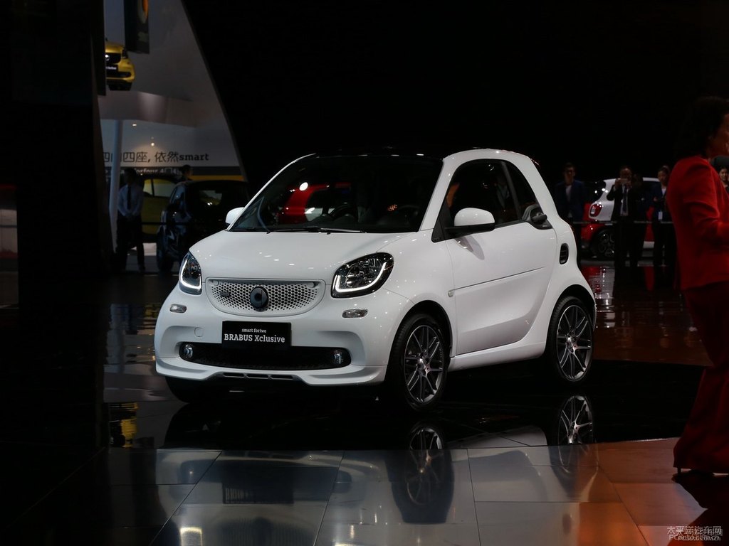 ɫ smart fortwo܇^^DƬ
