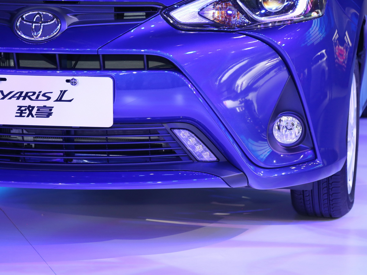 YARiS L DƬ
