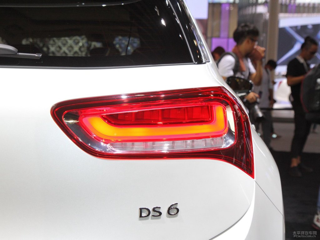 DS 6DƬ