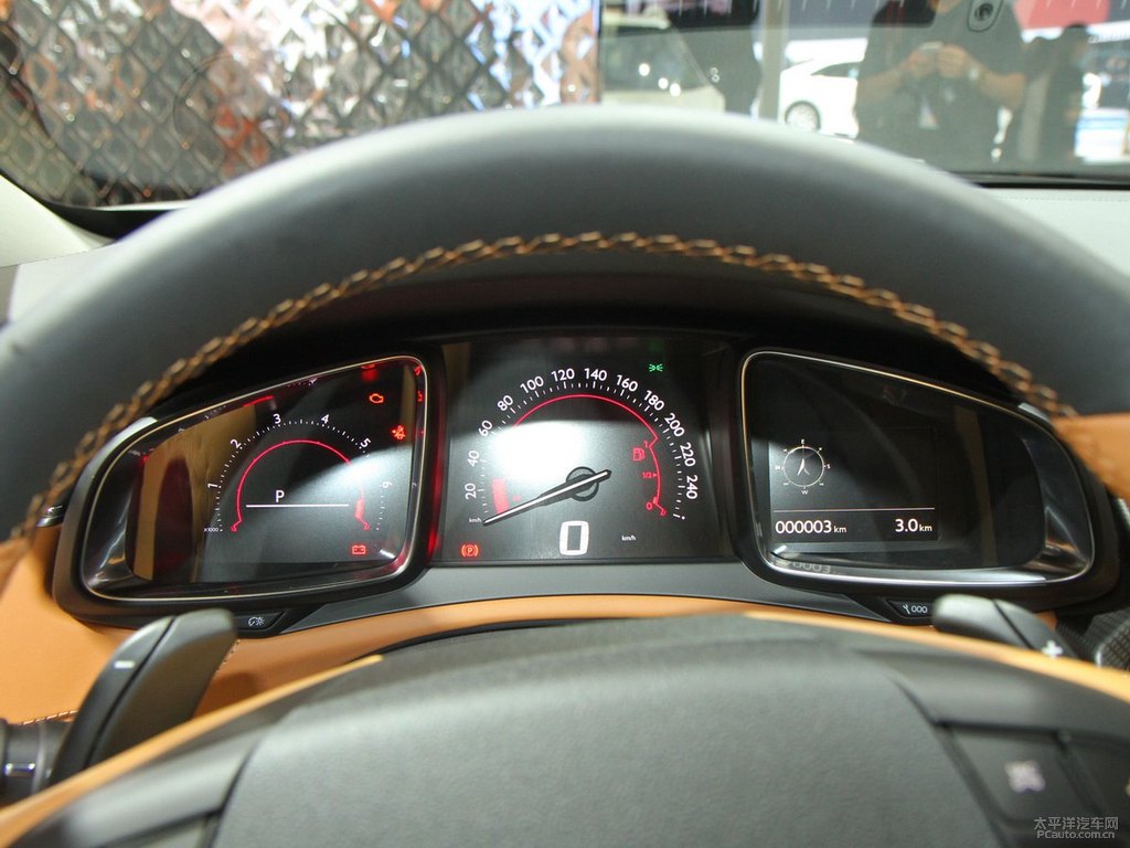 DS 6DƬ