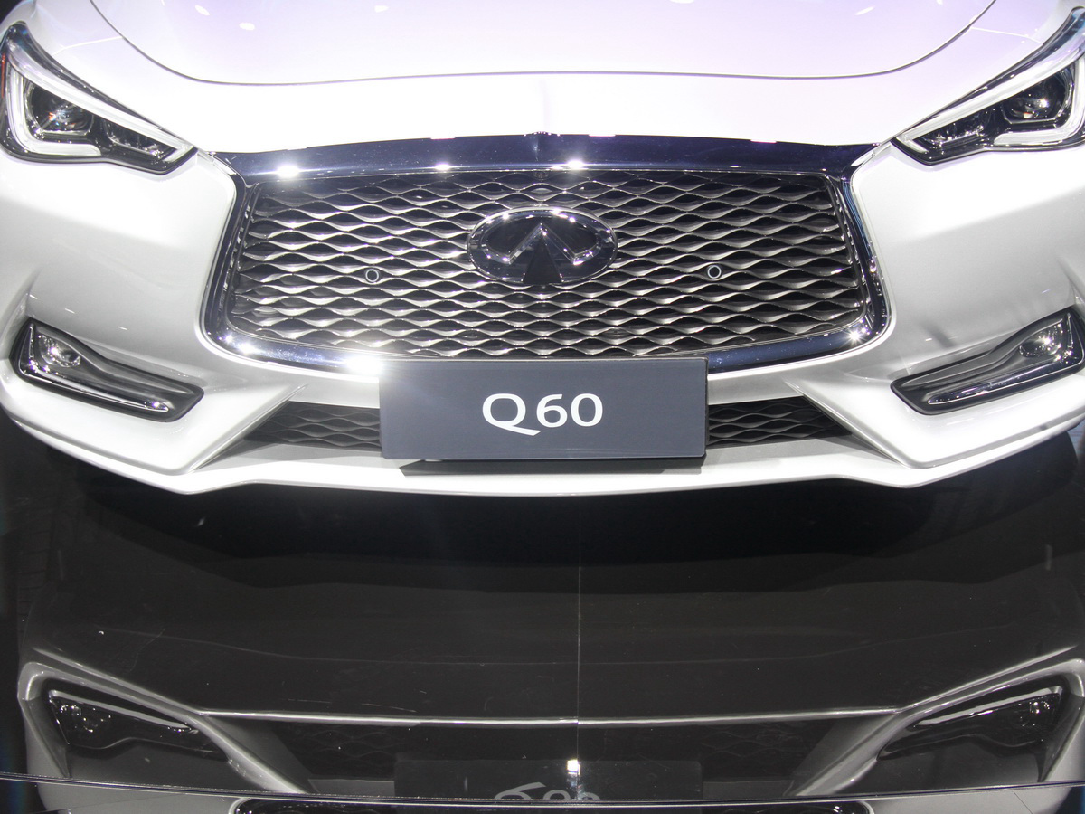英菲尼迪Q60車展高清大圖