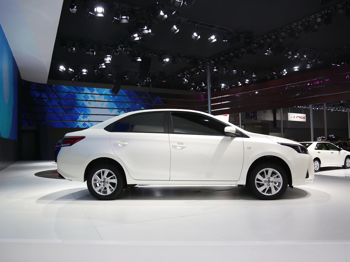 YARiS L DƬ