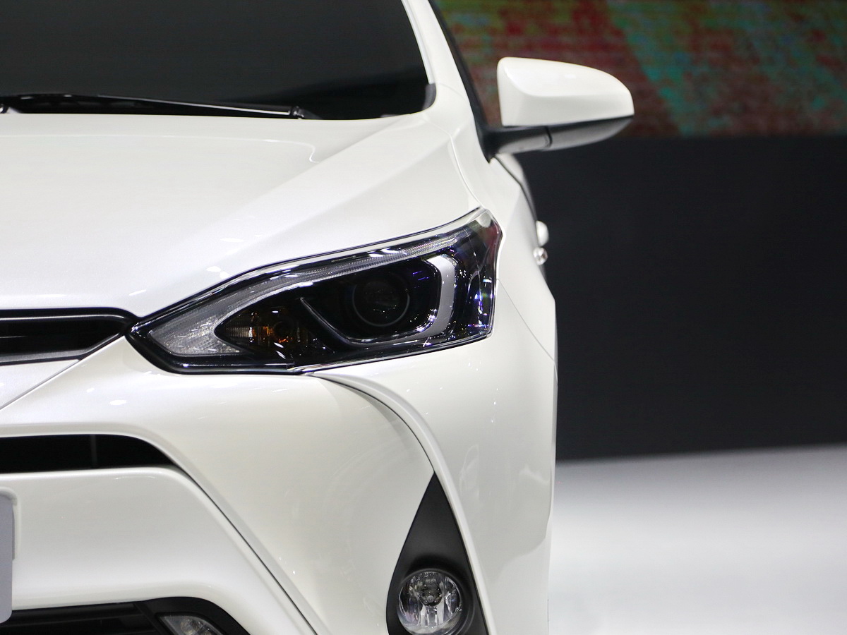 YARiS L DƬ