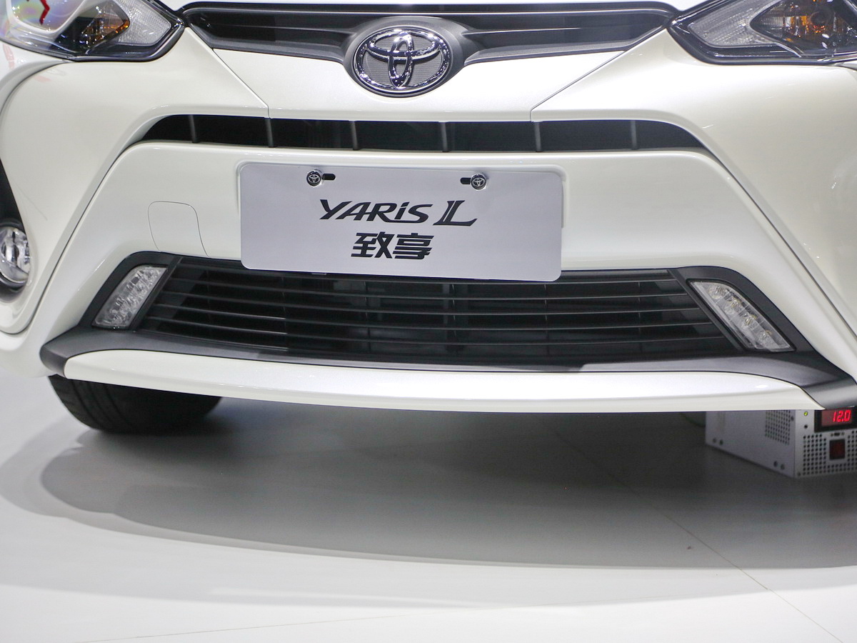 YARiS L DƬ