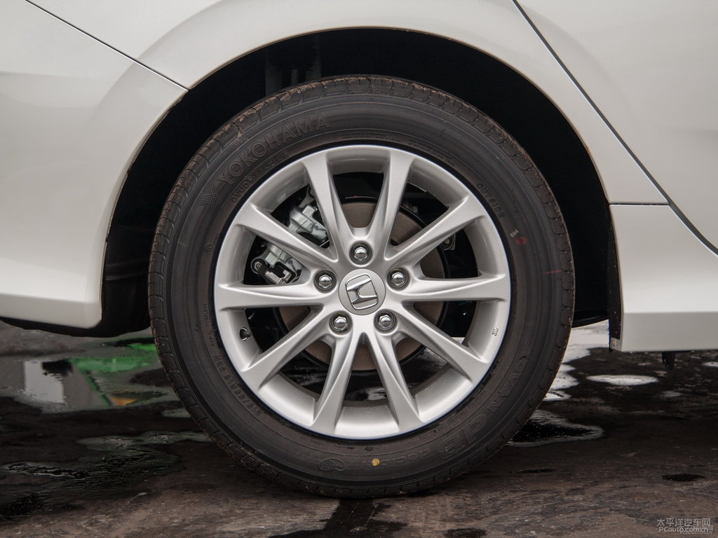 珍珠白思域車身外觀圖片