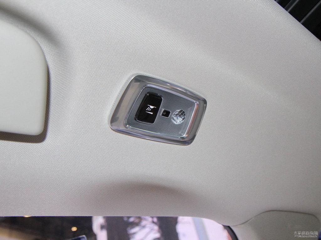 貽貝藍沃爾沃S90車廂內(nèi)飾圖片
