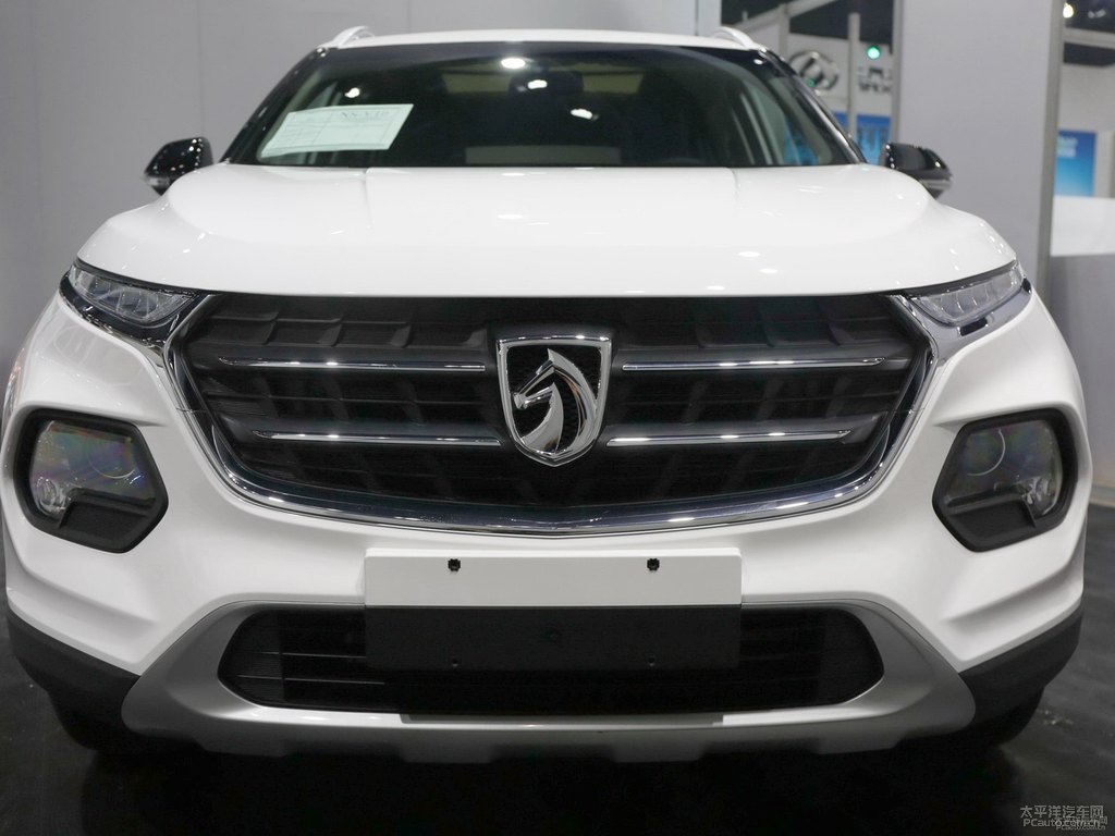 糖果白寶駿510車頭外觀圖片