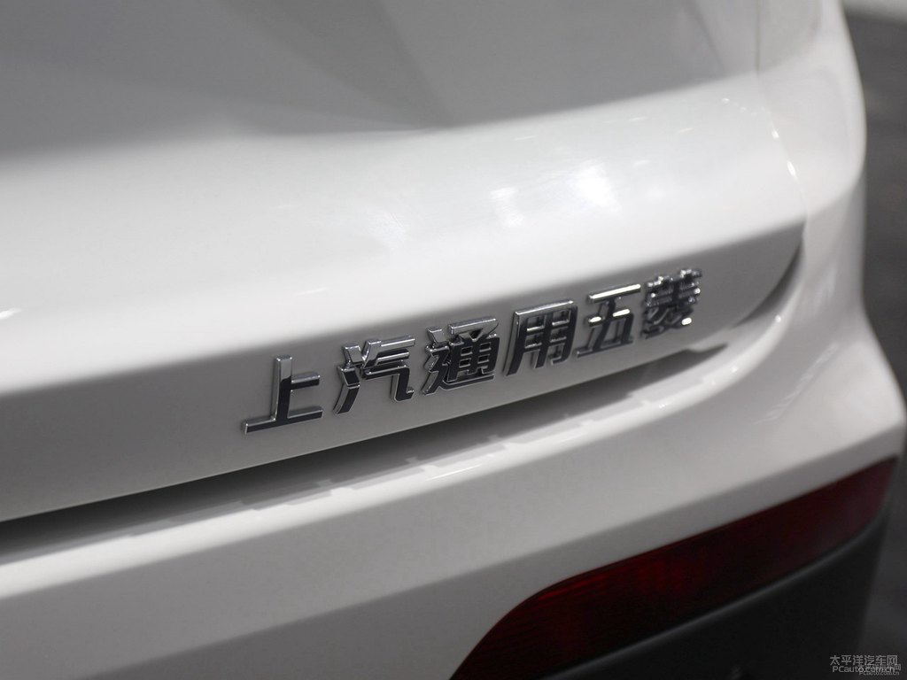 糖果白寶駿510車尾外觀圖片