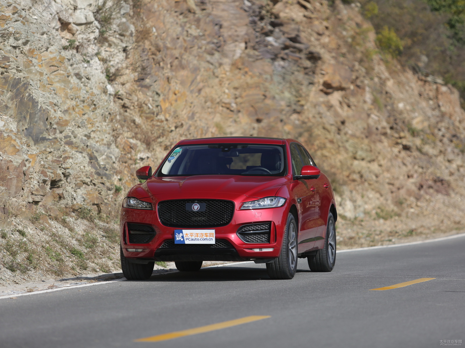 tݱF-PACE܇^^DƬ