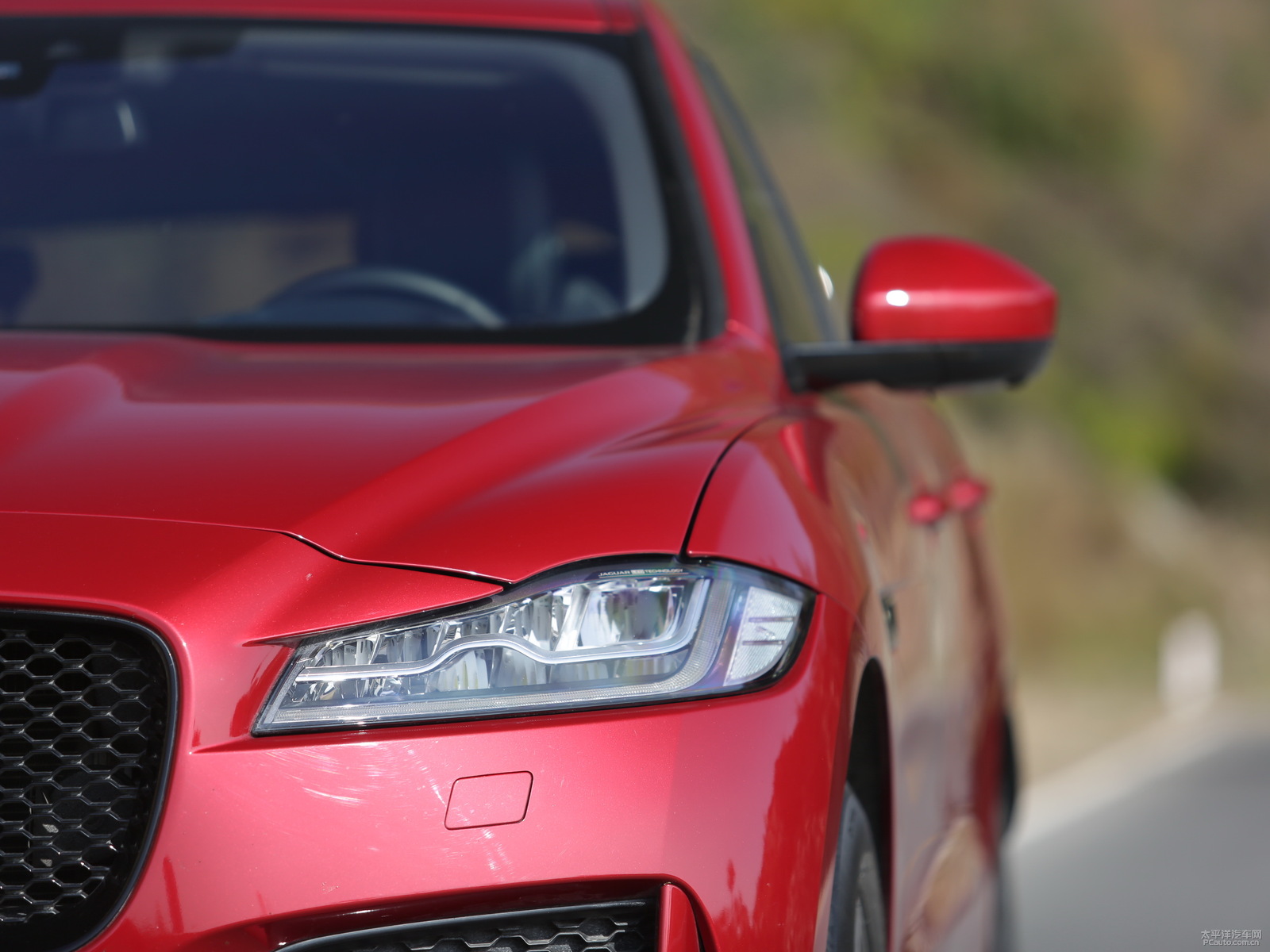tݱF-PACE܇^^DƬ