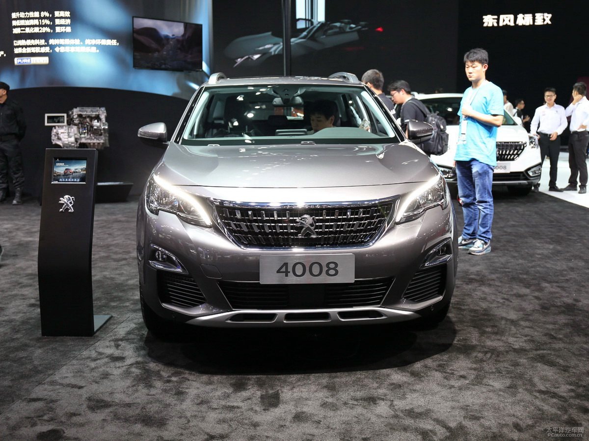 標(biāo)致4008外觀高清大圖