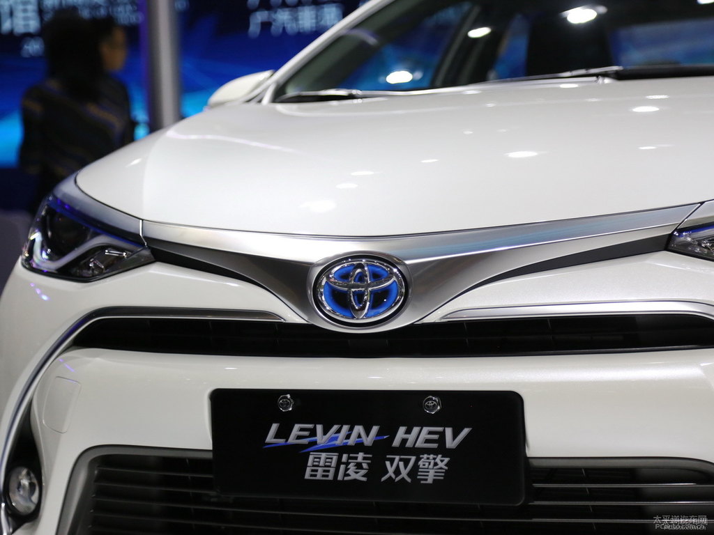 珍珠白雷凌車頭外觀圖片