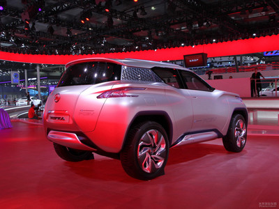 日產(chǎn)Terra外觀實(shí)拍圖