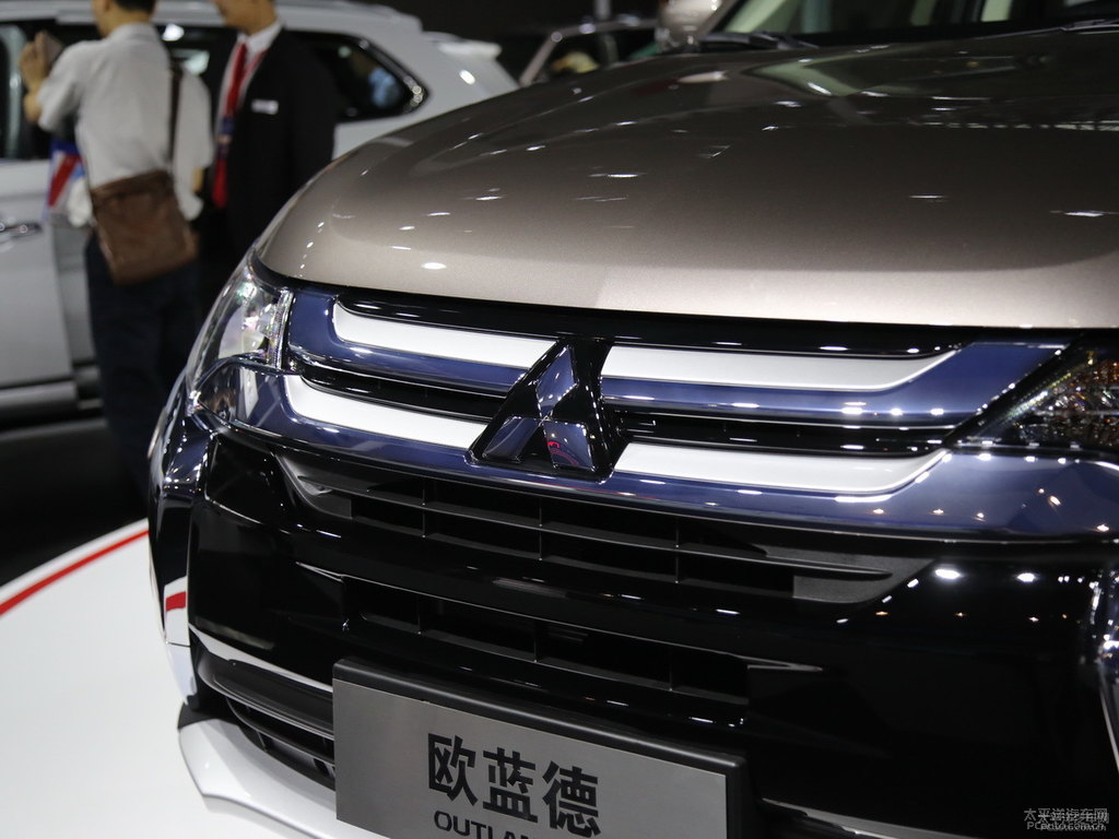 珍珠黑歐藍(lán)德車頭外觀圖片