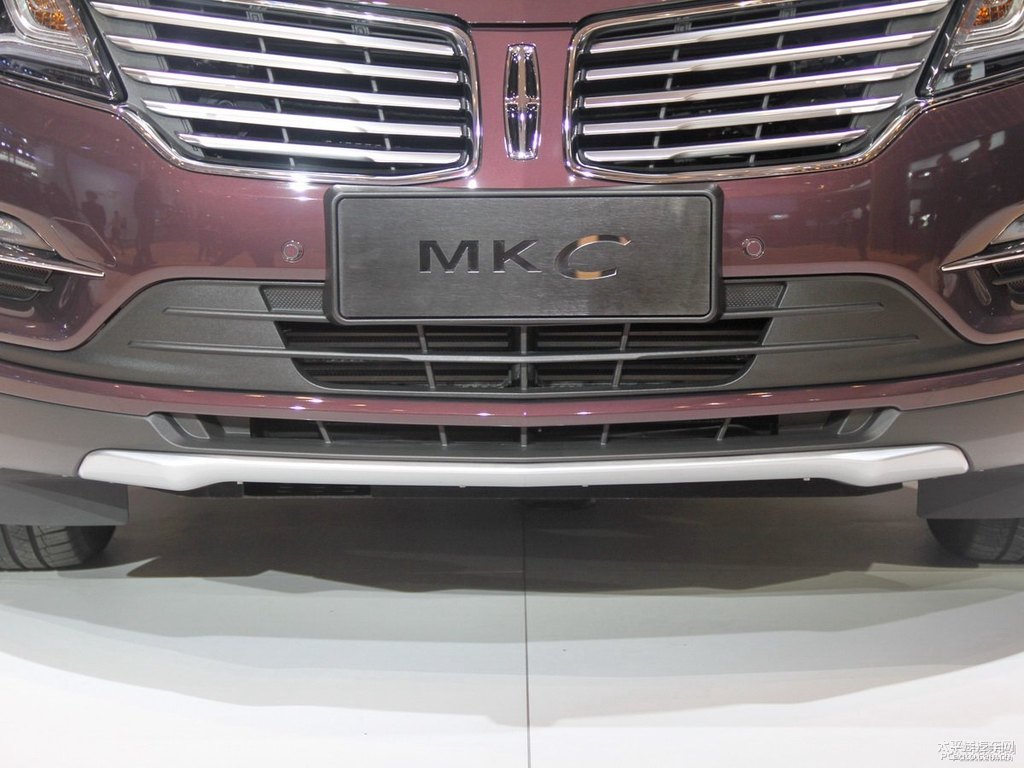 卡本內(nèi)紅林肯MKC車頭外觀圖片