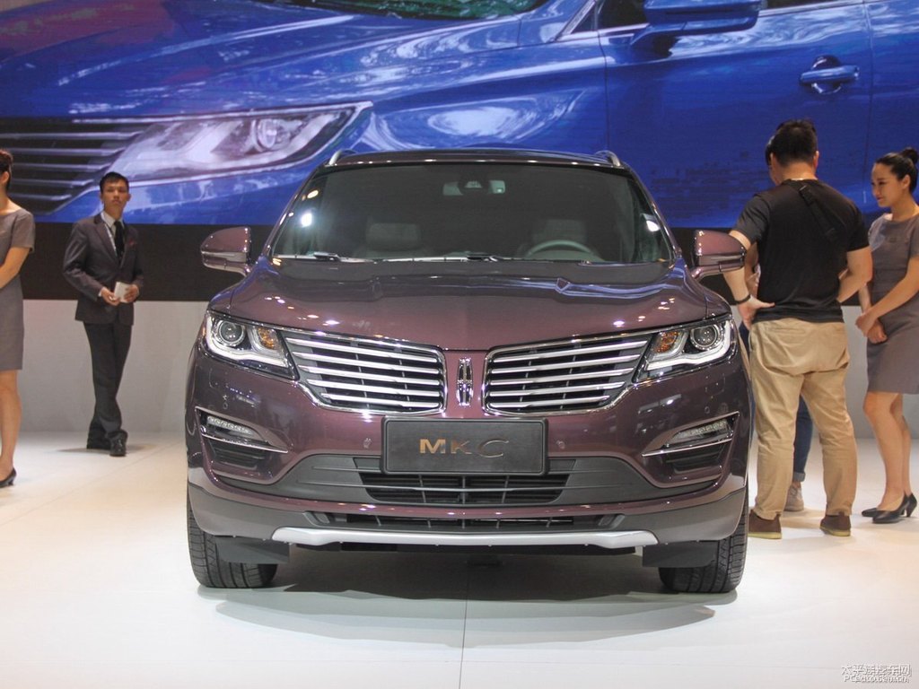 卡本內(nèi)紅林肯MKC整車(chē)外觀外觀圖片