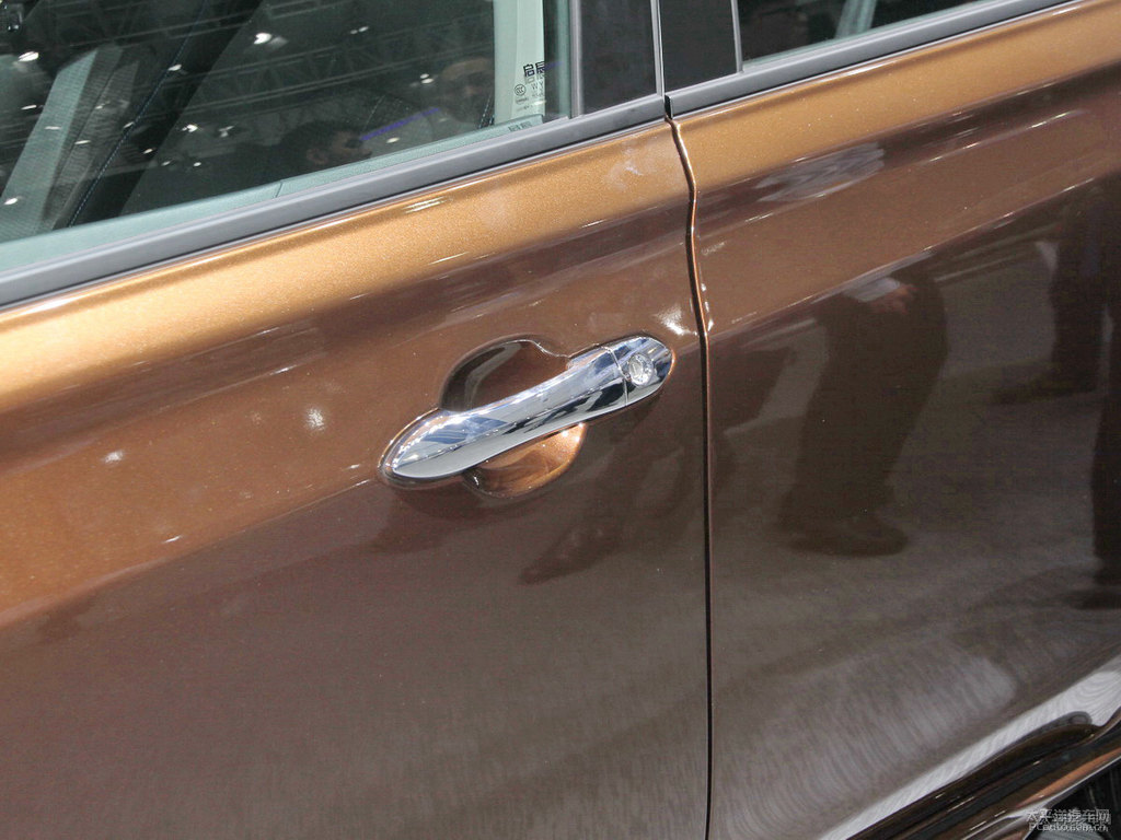 大漠金啟辰T70車身外觀圖片