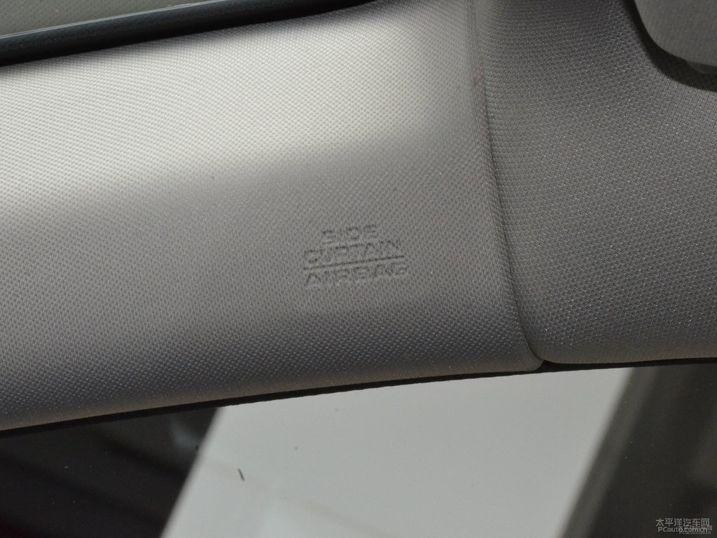 大漠金冠道車廂內(nèi)飾圖片